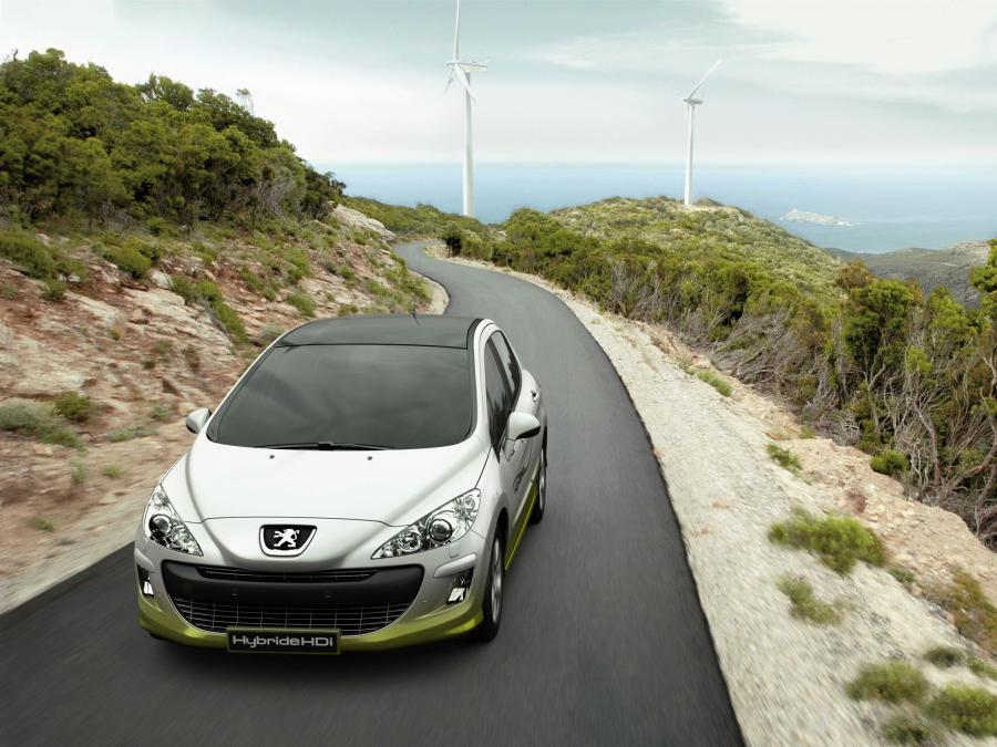  Peugeot 308 Hybride HDi Concept 2007 года  (фото 7 из 10)